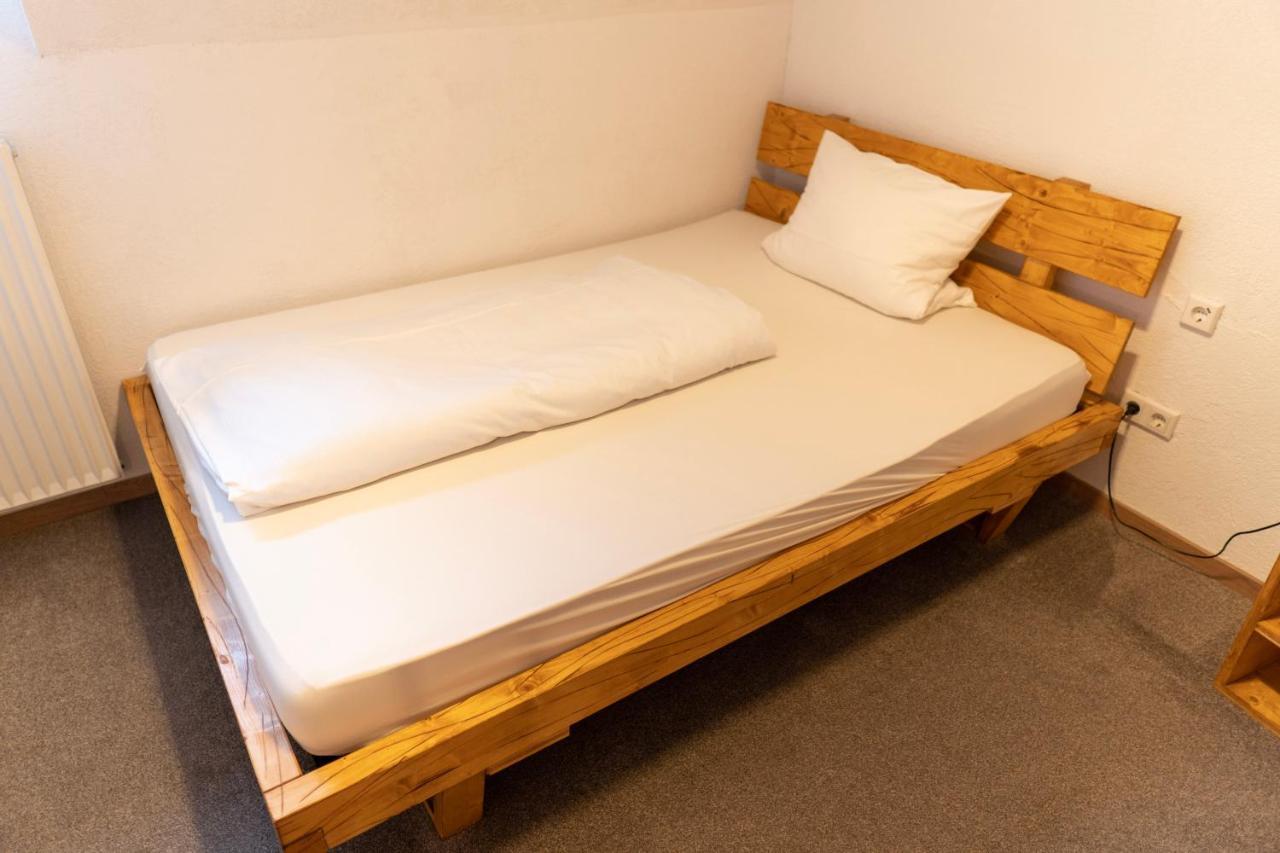 Landgasthof Hirschen Untermettingen ユーリンゲン・ビルケンドルフ 部屋 写真