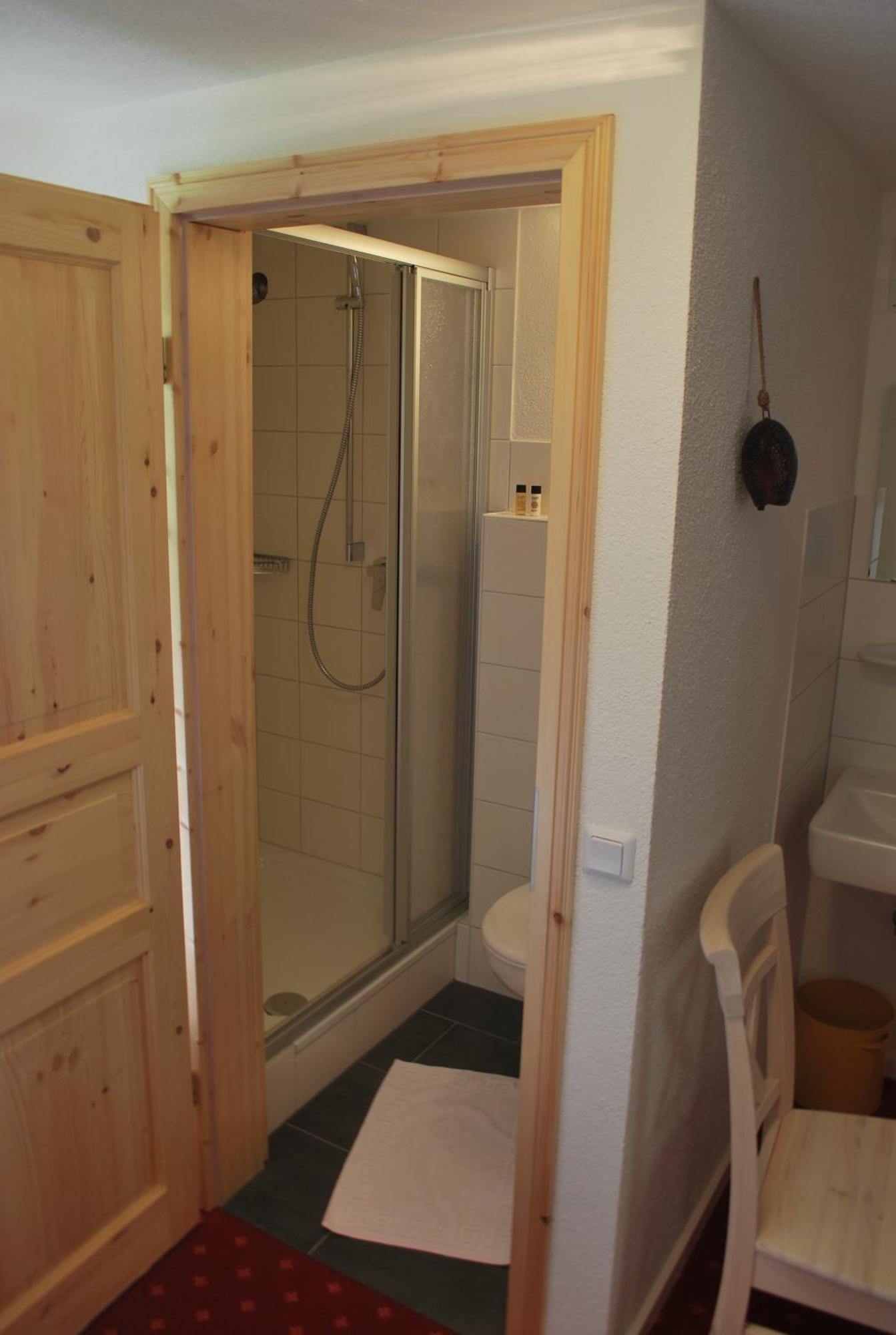 Landgasthof Hirschen Untermettingen ユーリンゲン・ビルケンドルフ 部屋 写真